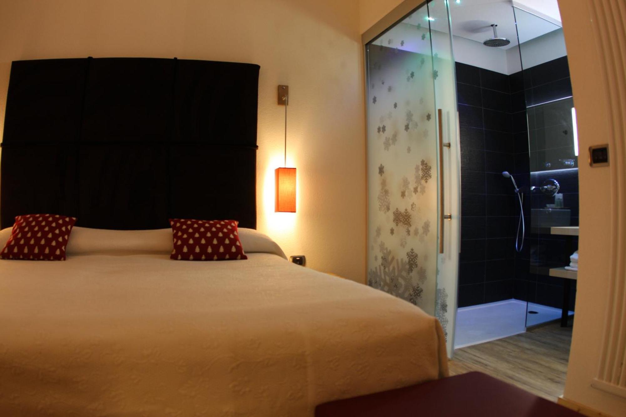 Il Piccolo Dolomiti Resort Andalo Bilik gambar